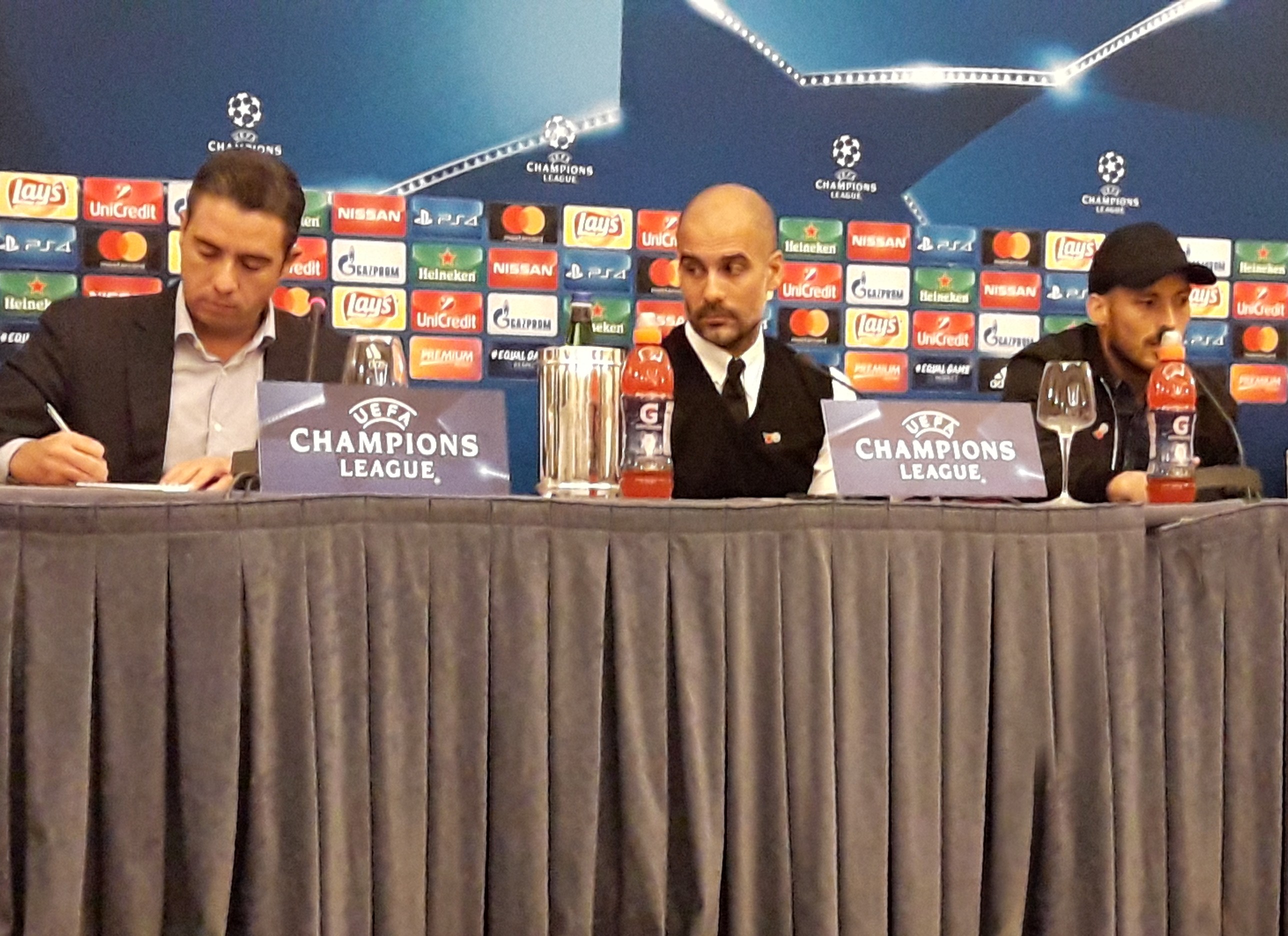 Guardiola e Silva in conferenza all'Hotel Vesuvio a Napoli (FOTO di Alberto Caccia)