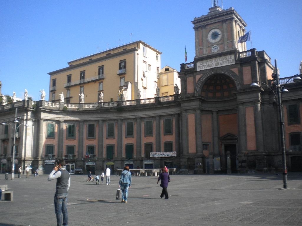 Napoli Piazza Dante
