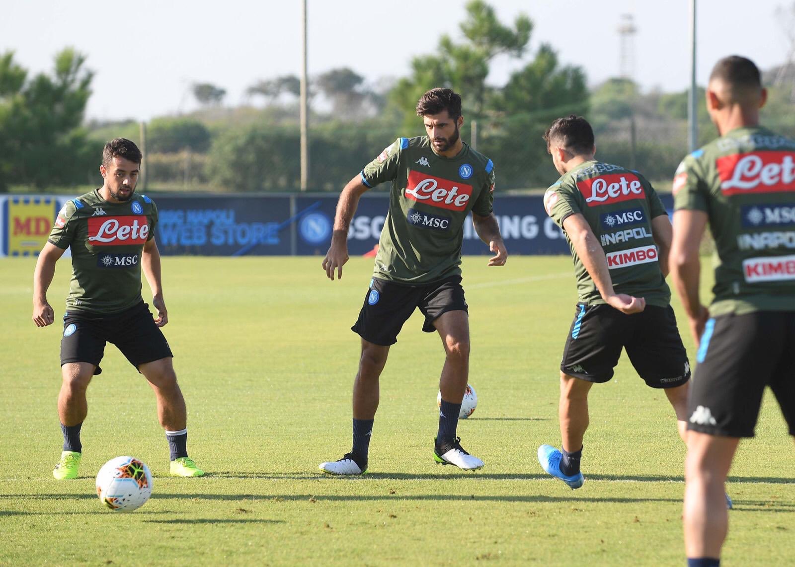 napoli allenamento castel volturno