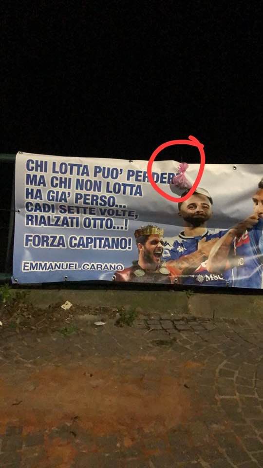 striscione insigne