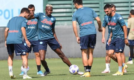 napoli allenamento report