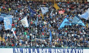 Tifosi del Napoli per cui partirà la vendita dei biglietti per il settore ospiti