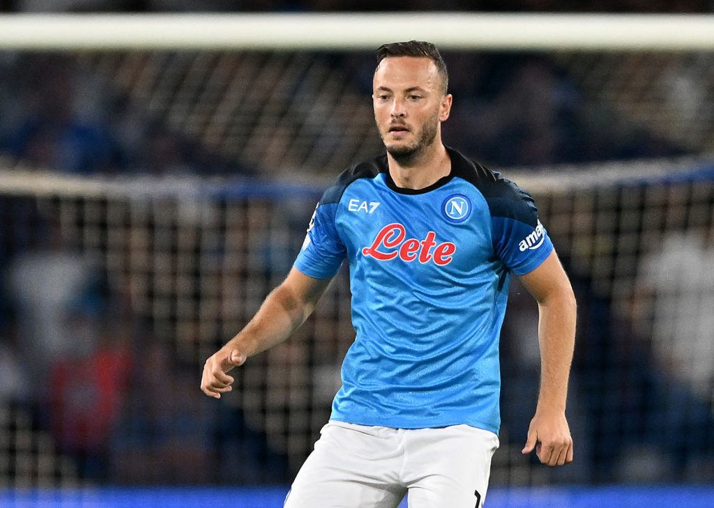 Rrahmani in campo con la maglia del Napoli