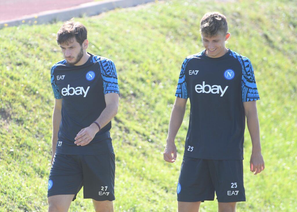 Kvara in allenamento in compagnia di Lindstrom