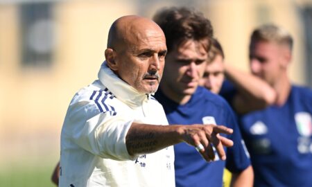 Spalletti dirige l'allenamento dell'Italia